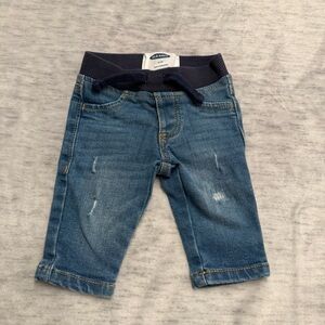 4/20$ Old Navy Baby Blue Jeans size 0-3 months